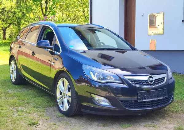 opel Opel Astra cena 17999 przebieg: 248000, rok produkcji 2011 z Bukowno